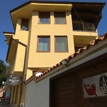Roots Hotel And Wine Bar Plovdiv Bagian luar foto